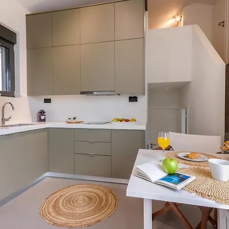 Oliveus Euphoria * Assos (Corinthia)