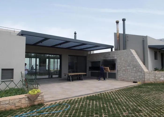 Oliveus Euphoria * Assos (Corinthia)