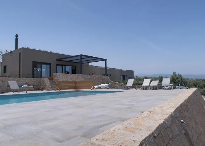 Oliveus Euphoria Villa *